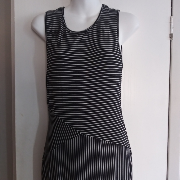 NWT Fourteenth Black and White Striped Dress - Picture 4 of 6